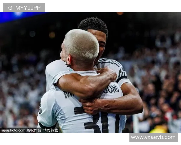 看脸足球明星大揭秘谁是球场上的颜值担当与实力并存的球员