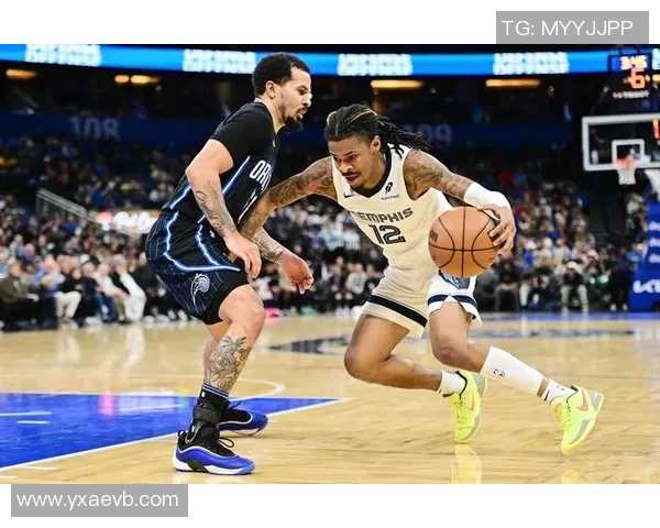 灰熊与猛龙激战正酣卡特因旧日情怀泪洒赛场